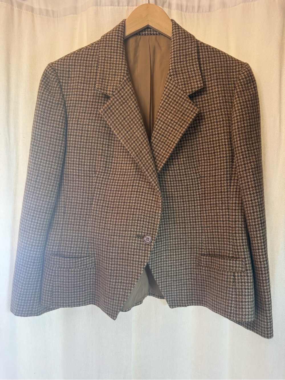 Stanley Blacker CroppedHoundstooth Blazer